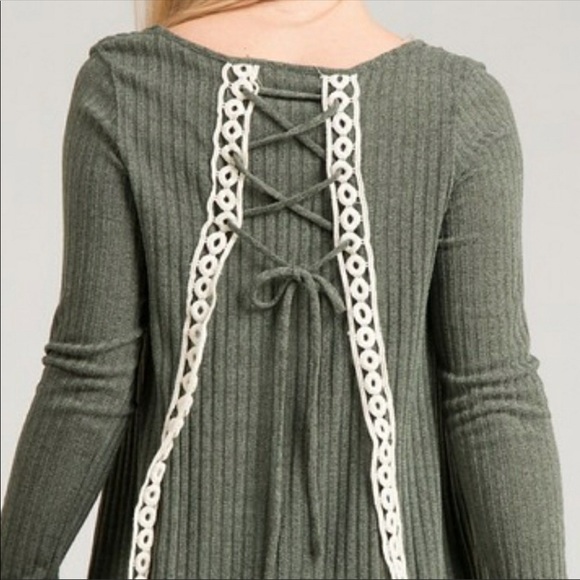 🍂🍂New new new 🍂🍂 adorable green long sleeve - Picture 2 of 2